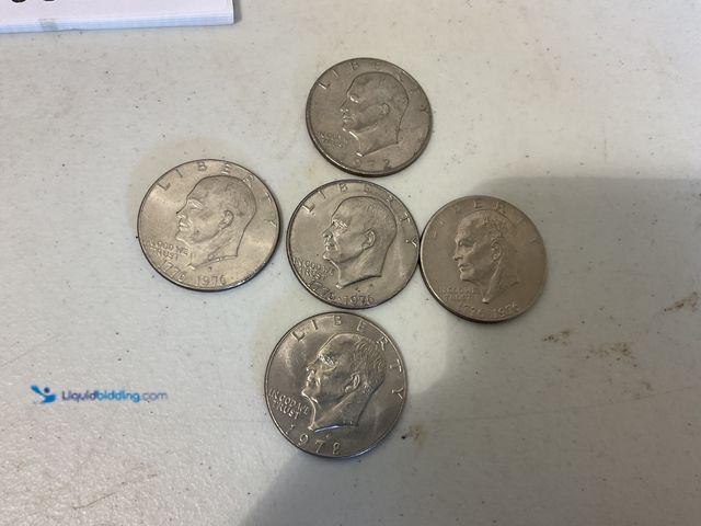 Lot 49-5515681 - LOT OF 5 “IKE” EISENHOWER LARGE ONE DOLLAR COINS INCLUDING 1972, 1976 AND 1978