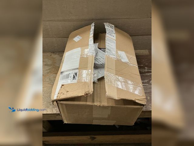 Lot 49-3564902 - Twin Z The Pillow - 6 uses in 1 Twin Pillow. Model: b01myf2v2o. Unused