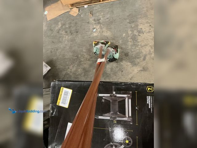 Lot 49-5449292 - Rubbermaid Commercial Products
Maximizer #24 Anti-Microbial Blend String Wet Mop (2pack) Unused