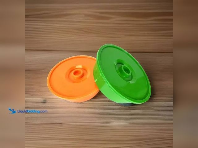 Lot 49-5539903 - QTY 12 - Target Bullseye Tortilla Warmers. 6 green/6 orange. Unused