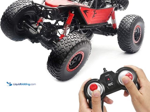 Lot 49-1518396 - TongLi 1:10 Scale RC Car Remote Control Crawler Off Road Monster Watch Control 4WD 24Ghz with 2 Batt...