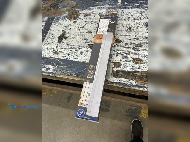 Lot 49-5546742 - ULTRA PROGRADE ProLink Hardwired 18 in. LED White Under Cabinet Light, Linkable, 3 Color Temperature...