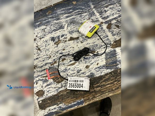 Lot 49-3565004 - Genuine RYOBI OP4011 40V 40 Volt Lithium Ion Compact SLIM Battery Charger OEM Unused