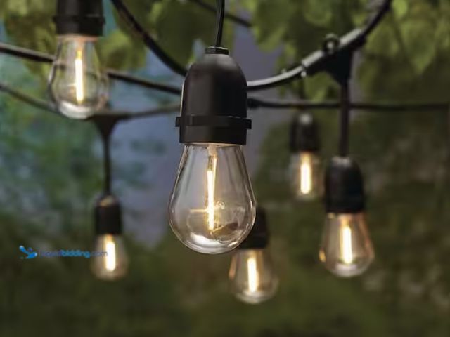 Lot 49-2001609 - Hampton Bay 10-Light 20 ft. Outdoor Solar LED Edison Bulb String Light, Model # SL20-10/SOL/V1/HD, U...
