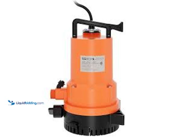 Lot 49-5415624 - Everbilt 1/4 HP 2-in-1 Submersible Utility and Transfer Pump. Model # UTA02510. Slightly used.
