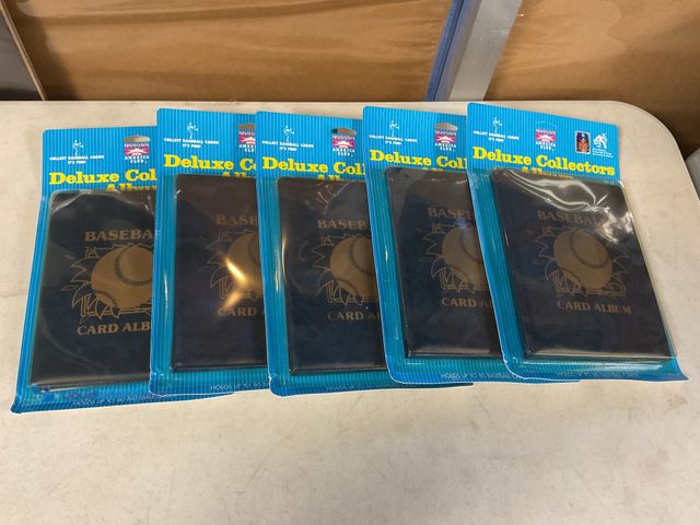 Lot 49-1505606 - COLLECTIBLE LOT OF 5 VINTAGE SPORTS AMERICA CLUB DELUXE COLLECTORS ALBUMS “BASEBALL CARD ALBUM” ALL ...