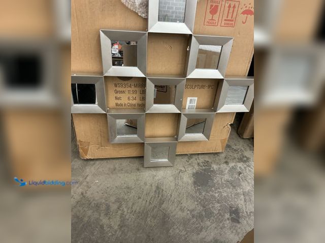 Lot 49-5459496 - SEI Furniture Masada Mirrored Squares Wall Sculpture. Modell #B00IR7CIHQ . Unused