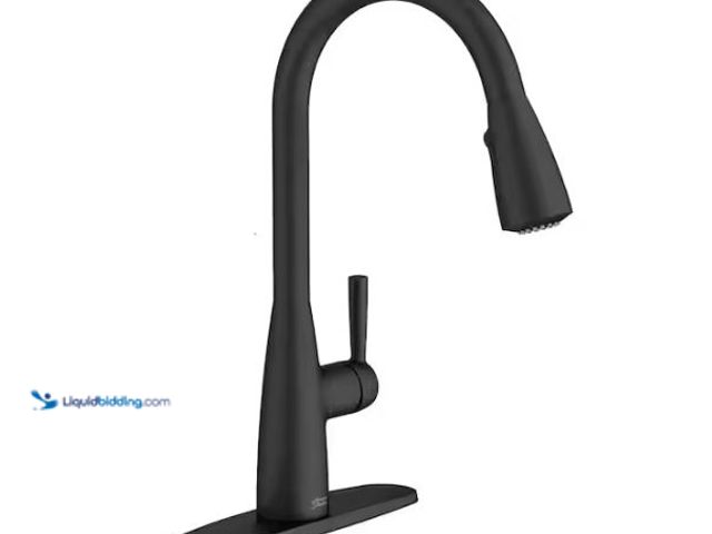 Lot 49-1627460 - American Standard Fairbury 2S Single-Handle Pull-Down Sprayer Kitchen Faucet in Matte Black Model # ...