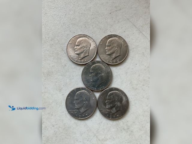 Lot 49-3609246 - LOT OF 5 “IKE” EISENHOWER LARGE ONE DOLLAR COINS INCLUDING 1971, 1972, 1976 AND 1977