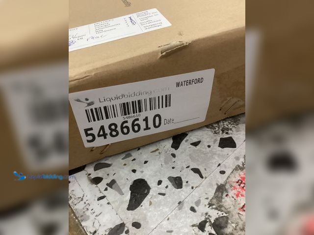 Lot 49-5486610 - Folding Front Shelf for Convenient Storage (Black) Item is used