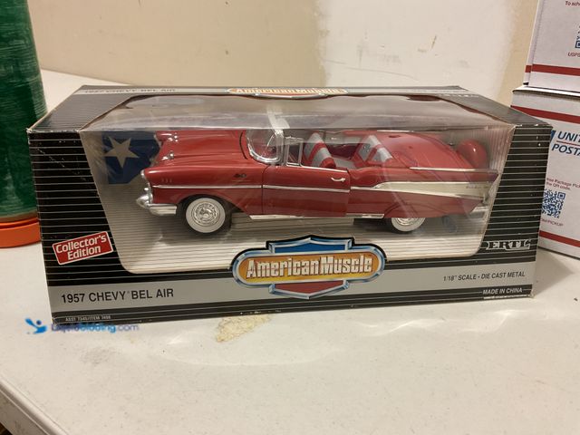 Lot 49-5467768 - Other AMERICAN MUSCLE ERTL COLLECTORS EDITION 1957 CHEVY BEL AIR 1/18 SCALE DIECAST IN ORIGINAL BOX ...