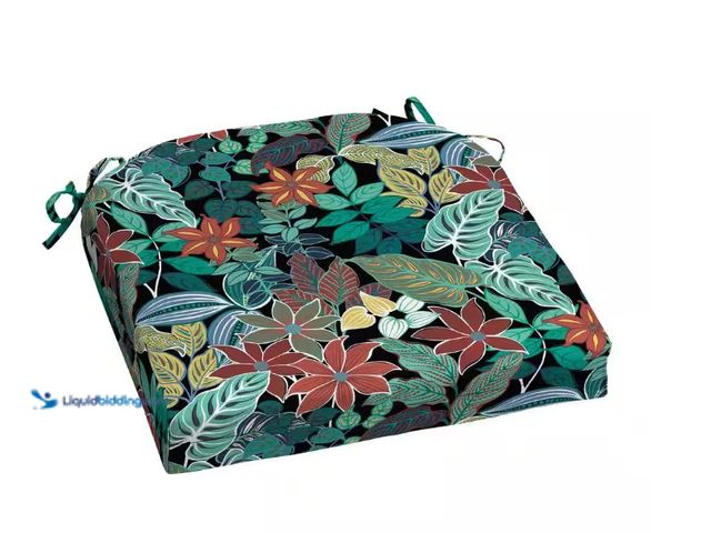 Lot 49-1538400 - (4) Hampton Bay 20 in. W x 20 in. D Universal Outdoor Seat Pad in Black Tropical, Model # HQ0QE06B-9...