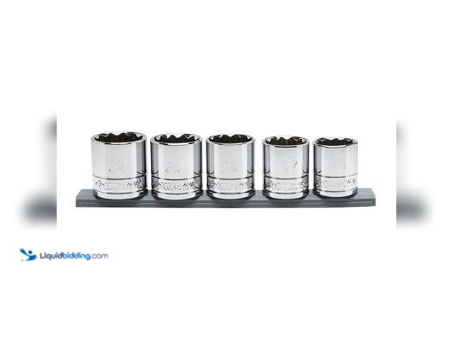 Lot 49-5544398 - Husky 1/2 in. Drive Metric Large Socket Set (5-Piece). Model # H2DMM5PC. Unused
