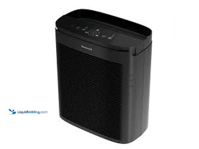 Lot 49-5407182 - Honeywell PowerPlus HEPA Air Purifier, Extra-Large Room (530 sq. ft.) Black. Model # HPA3300BV1. Sli...