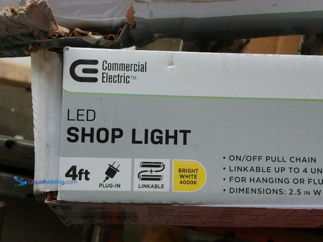 Lot 49-1548765 - Lot of 2 Commercial Electric 4 ft. 30-Watt 4000K Bright White 1-Light White Integrated LED Linkable ...