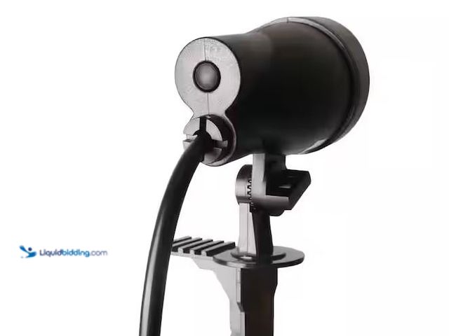 Lot 49-5555548 - Commercial Electric
400 Lumens Black Plastic Plug-in LED Outdoor Spotlight with 3000K and RGB Integ...