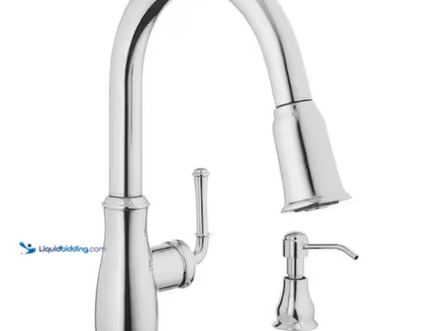 Lot 49-3614601 - Glacier Bay Kagan Chrome 15 in. H Pull Down Sprayer Kitchen Faucet with 360° Swivel Spout, Model # 2...