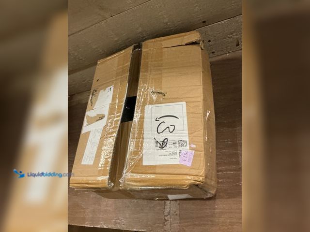 Lot 49-5445932 - gilas set of 2 bar stools, Used, loose hardware.