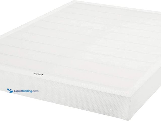 Lot 49-5449470 - Amazon Basics Smart Box Spring Bed Base, 7-Inch Height Mattress Foundation, Tool-Free Easy Assembly,...