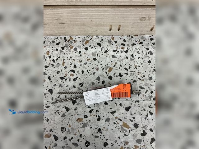 Lot 49-5485153 - Milwaukee 1/4 in. x 12 in. 4-Cutter SDS-PLUS Carbide Drill Bit. Model # 48-20-8335. And Milwaukee 3/...