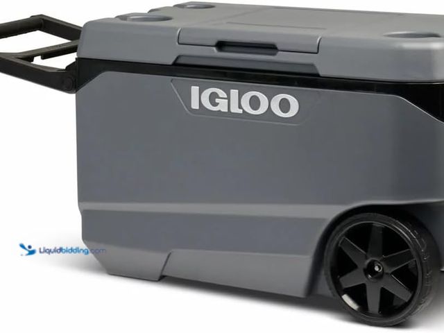 Lot 49-5552798 - Igloo MaxCold Latitude Roller Cooler 85L (90 Quart) Large Wheeled Ice Chest with All-Terrain Wheels ...
