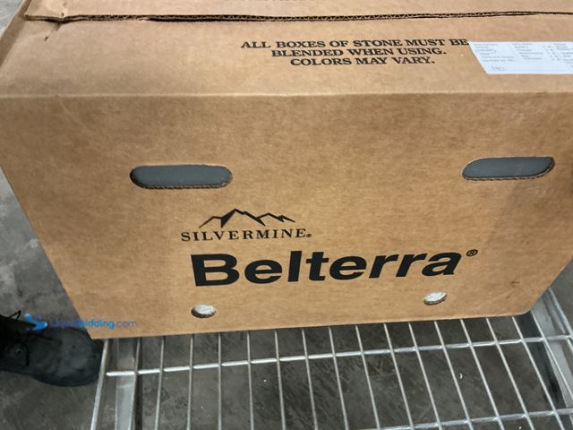 Lot 49-5449474 - 6 in. x 24 in. Stone Veneer Ledgestone Pre-cut Corners Monument Valley (Box of 8) Unused