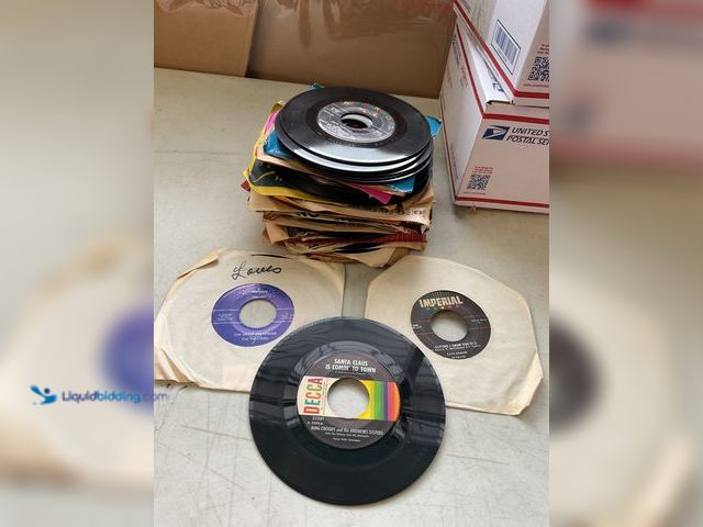 Lot 49-3708135 - Other NICE STACK OF 60+ VINYL 45RPM RECORDS VARIOUS GENRES AND TITLES INCLUDING THE PLATTERS, BING C...