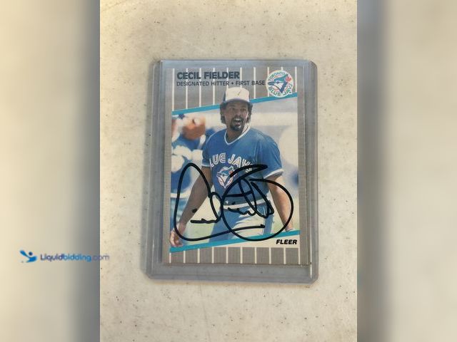 Lot 49-5467308 - Other TORONTO BLUE JAYS LEGEND CECIL FIELDER AUTOGRAPHED BASEBALL CARD