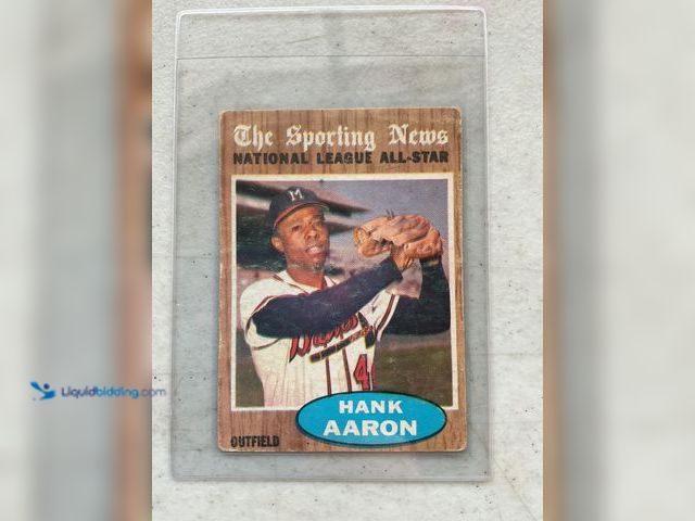 Lot 49-1505755 - COLLECTIBLE 1962 TOPPS HANK AARON BASEBALL CARD #394 MILWAUKEE BRAVES SPORTING NEWS #COINS0122