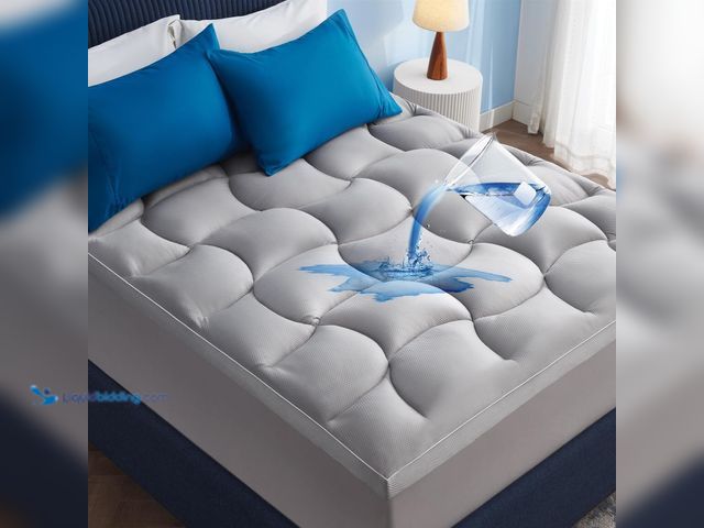 Lot 49-5489126 - Bedsure Waterproof Mattress Topper King - Pillow Top King Mattress Protector with 8-21 Inches Deep P...