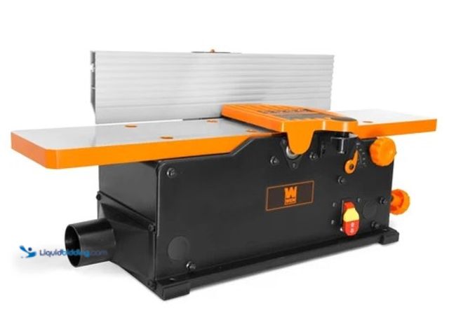 Lot 49-2004624 - WEN 10-Amp 6-Inch Spiral Benchtop Jointer, Model # JT360H, Slightly used, Powers on.   Ref#WEN0629