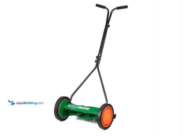 Lot 49-1577471 - Scotts Scott's 16 in. Manual Walk Behind Push Reel Lawn Mower, Model # 415-16S, Slightly used.