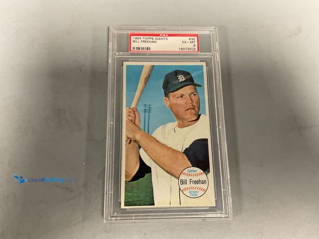 Lot 49-1811372 - COLLECTIBLE GRADED CARD! 1964 TOPPS GIANTS BASEBALL BILL FREEHAN #30 PSA 6 EX-MT