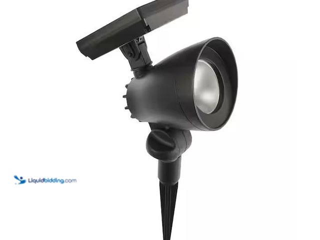 Lot 49-5555519 - Bulk Pack of Hampton Bay
55 Lumen Black LED Weather Resistant Outdoor Solar Spot Light with Adjusta...