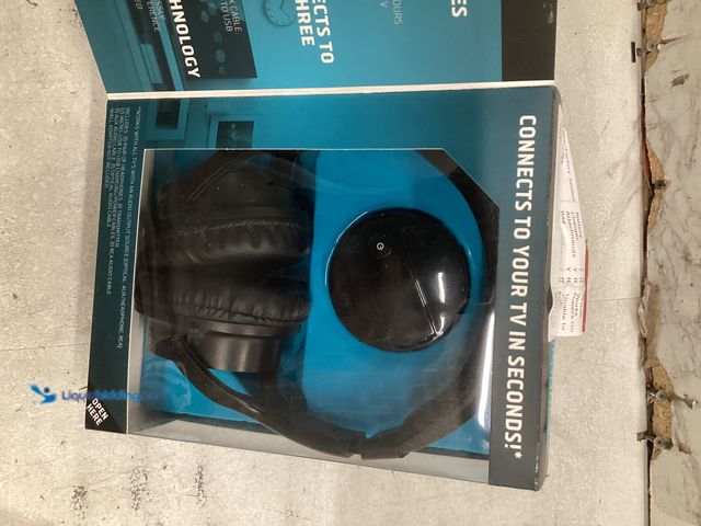 Lot 49-5542635 - Sharper Image 30603 OWN ZONE Black Wireless TV Headphones Unused