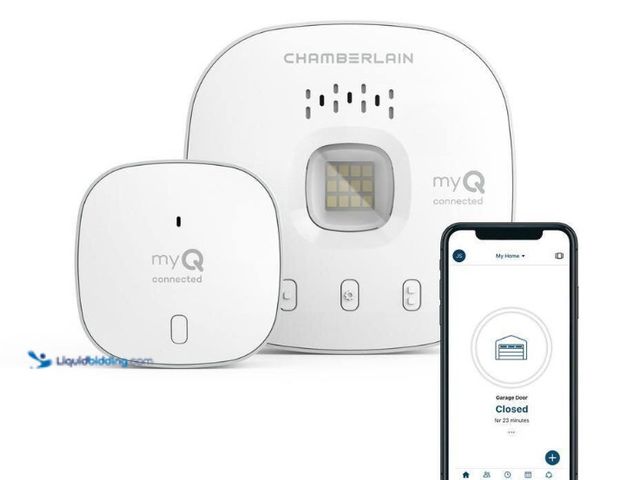 Lot 49-3566136 - Chamberlain
myQ Smart Garage Control with WiFi Hub. Model # myQ-G0401. New