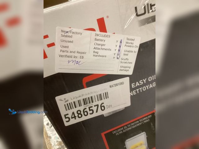 Lot 49-5486576 - T-Fal Ultimate EZ Clean Deep Fryer Item is New