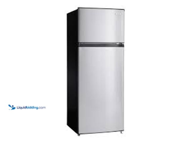 Lot 49-5485871 - Vissani 7.1 cu. ft. Top Freezer Refrigerator in Stainless Steel Look. Model # MDFF7SS. Used with den...