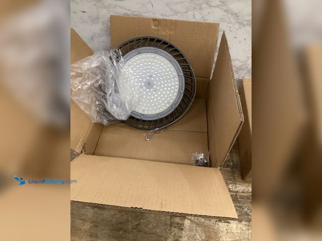 Lot 49-5461131 - 350W UFO LED High Bay Light,8 Pack Super Bright High Bay Led Shop Lights,52500 Lumens UFO High Bay L...