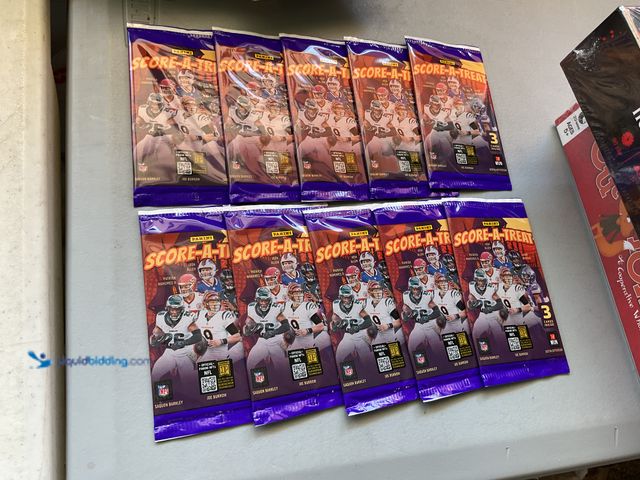Lot 49-5515519 - Other LOT OF 10 PANINI SCORE-A-TREAT NFL TRADING CARD PACKS ALL SEALED