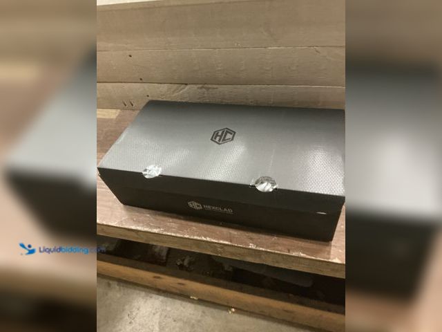 Lot 49-5484671 - HexClad 7-piece Cookware Set Unused