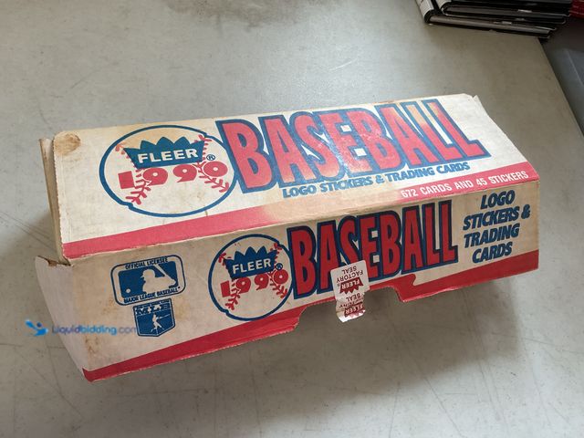 Lot 49-5350420 - Other 1990 FLEER BASEBALL COMPLETE FACTORY SET OF 672 CARDS INCLUDING NOLAN RYAN AND MORE