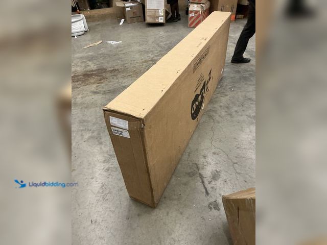 Lot 49-5553588 - ZZ LAND TWIN BOX SPRING. WHITE. UNUSED.