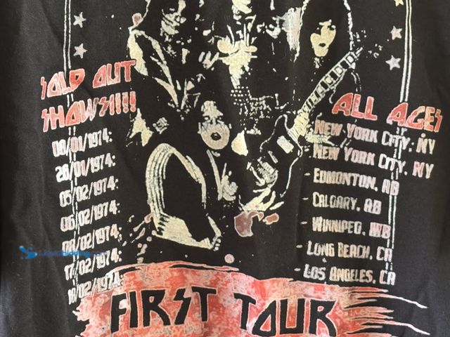 Lot 49-1816695 - New Kiss, first tour T-shirt 1974 reprint Brand new  3xl  Black