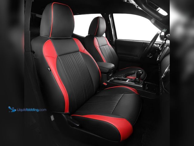 Lot 49-5556989 - FREESOO Custom Fit Seat Covers for Toyota Tacoma 2016-2023 | double & crew cab, 60/40 split rear, ai...