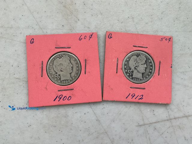 Lot 49-1505814 - VINTAGE LOT OF 2 BARBER QUARTERS 1900 AND 1912 OVER 100 YEARS OLD!! 90% SILVER #COINS1211