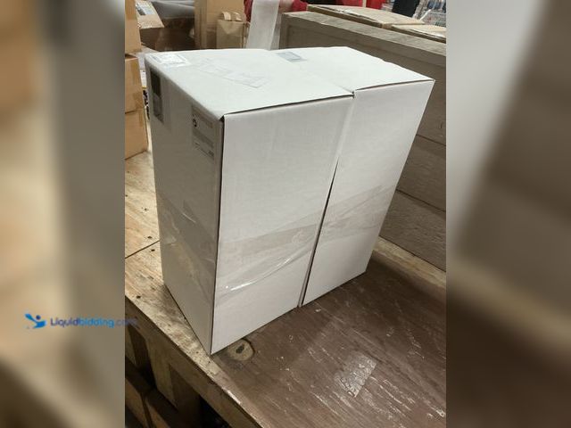 Lot 49-3537958 - Vindflakt 50088 Black Planters W/ Stand (2pack) New