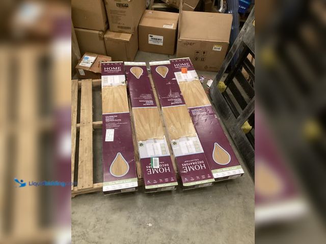 Lot 49-5573161 - Home Decorators Collection
Lina Ridge Oak 12 MIL x 7 in. W x 48 in. L Waterproof Click Lock Luxury ...
