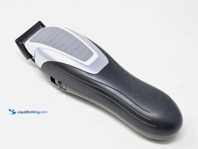 Lot 49-1628155 - WAHL Trimmer Battery Cordless Beard Trimmer, Model # 9336, Slightly used, Powers on, Has attachment ...