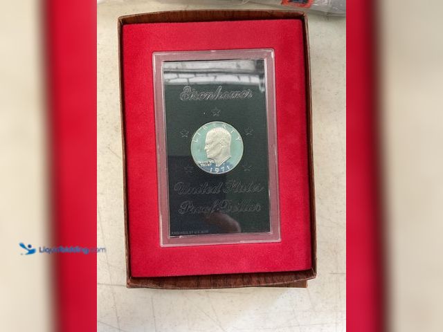 Lot 49-1505714 - 1971 “IKE” EISENHOWER LARGE ONE DOLLAR COIN IN US MINT CASE #COINS0122